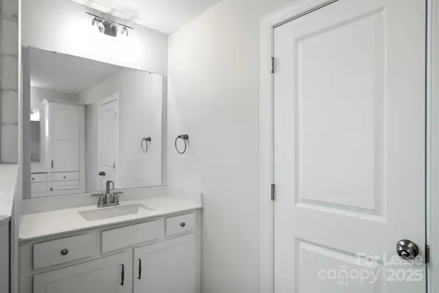 $3,475 | 5409 Verona Road, Charlotte, NC 28213