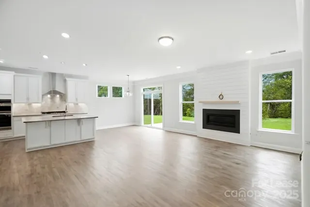 $3,475 | 5409 Verona Road, Charlotte, NC 28213