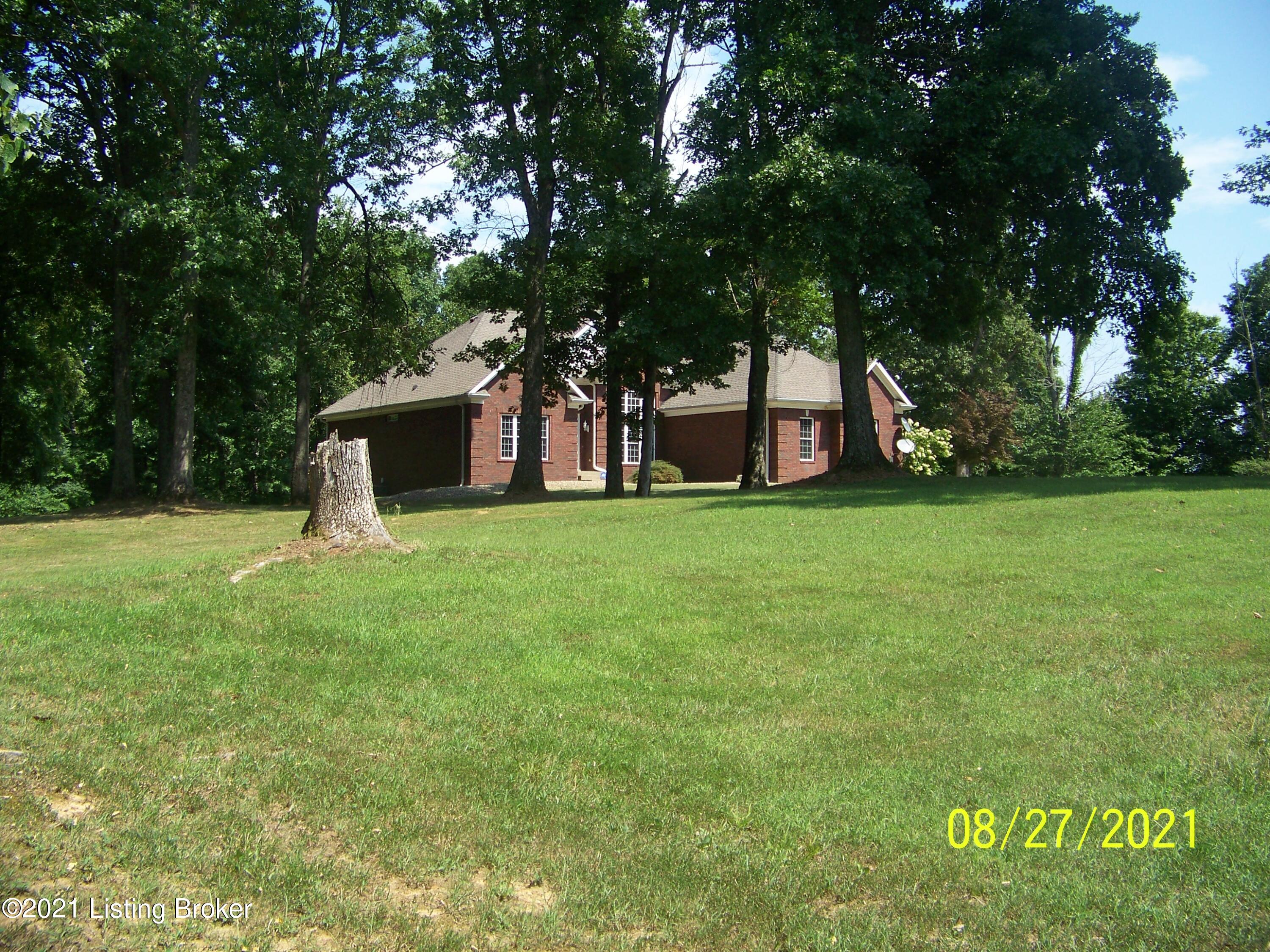 13717 Buttermilk Ridge Road Louisville, KY 40299 - Photo 4 of 49 100_1849