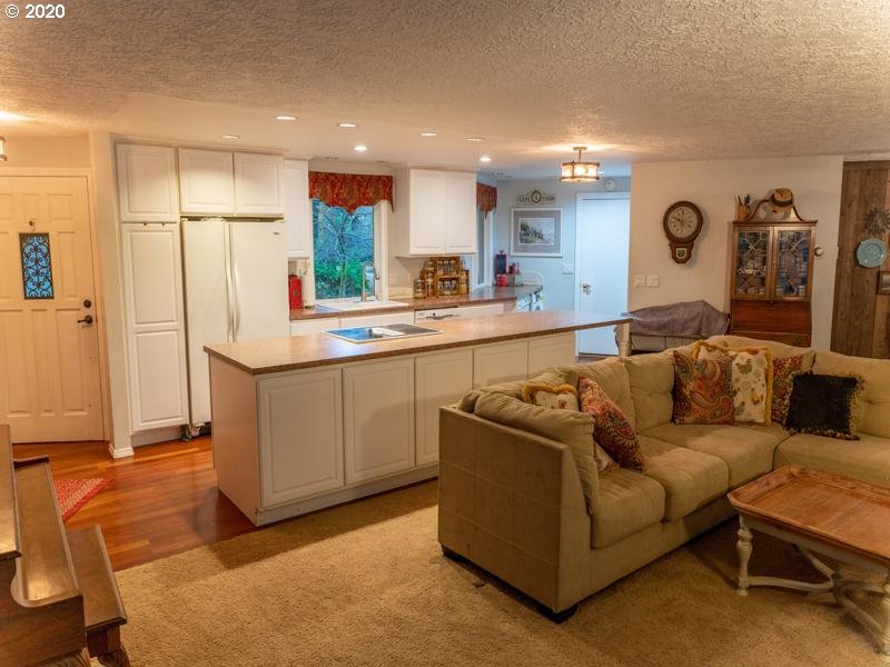 30202 Northeast Stoddard Road Yacolt, WA 98675 - Photo 5 of 30 Gallery Image 5