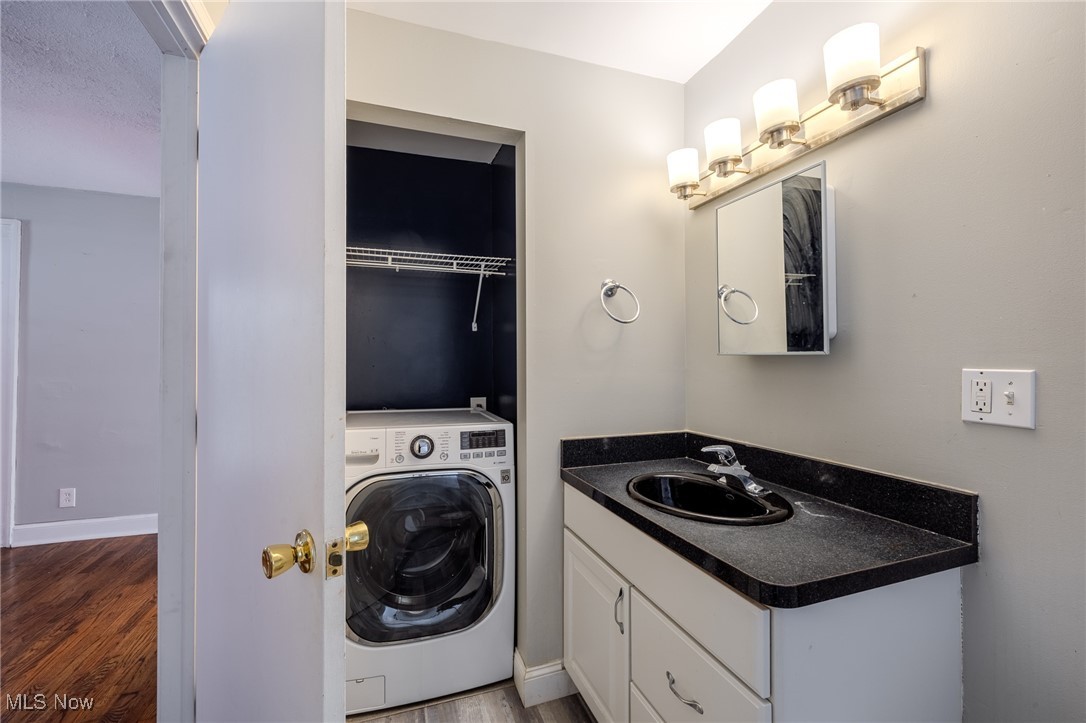 2469 Overlook Road, Unit 11 Cleveland, OH 44106 - Photo 17 of 27