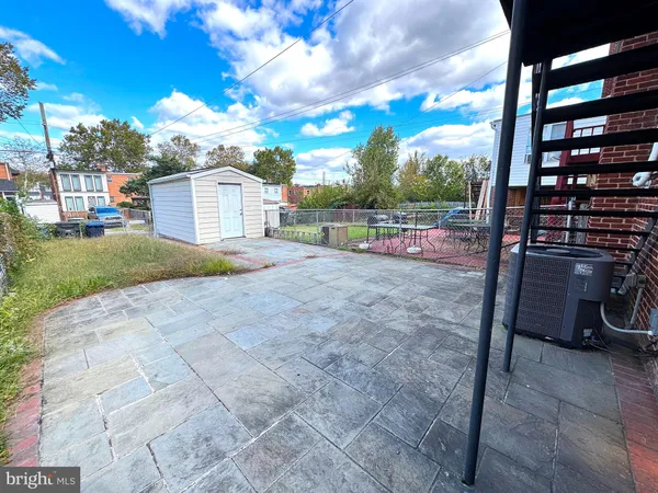 a view of a storage & utility room