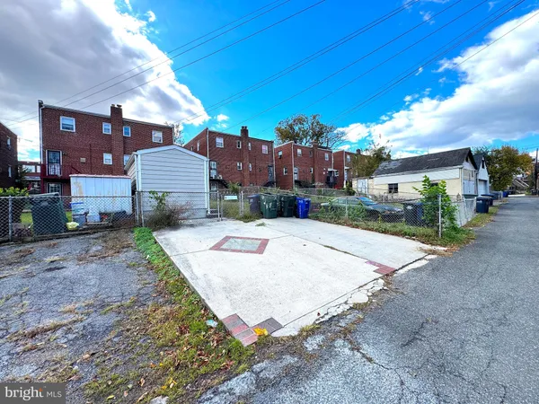 $3,180 | 624 Jefferson Street Northeast, Washington, DC 20011