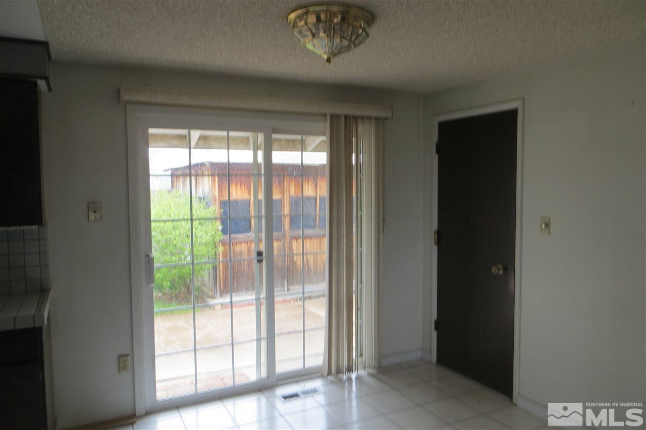 9170 Spearhead Way Reno, NV 89506 - Photo 4 of 24 Photo 4
