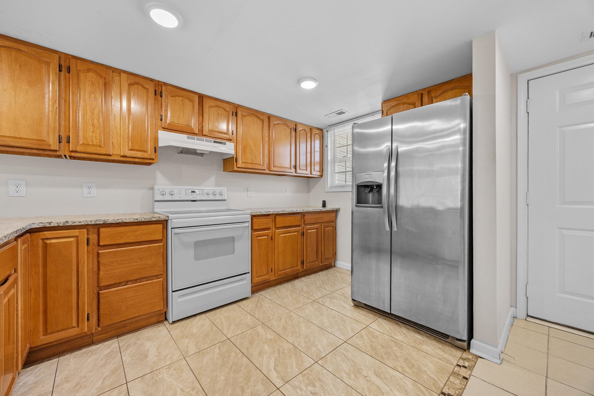6703 Jefferson Place, Unit B2 Myrtle Beach, SC 29572 - Photo 4 of 38