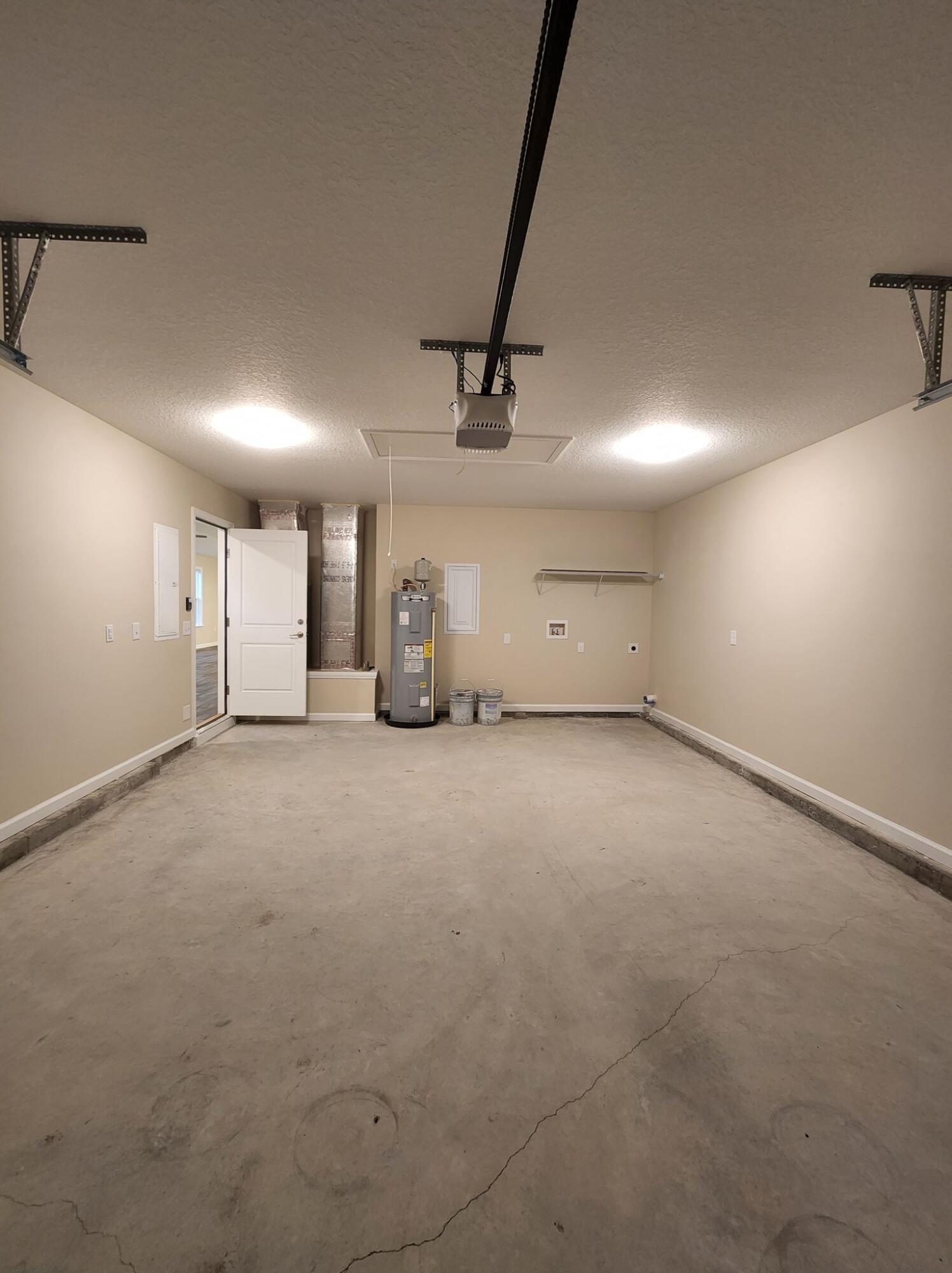 1249 Martin Road DeFuniak Springs, FL 32433 - Photo 11 of 15 a view of a garage