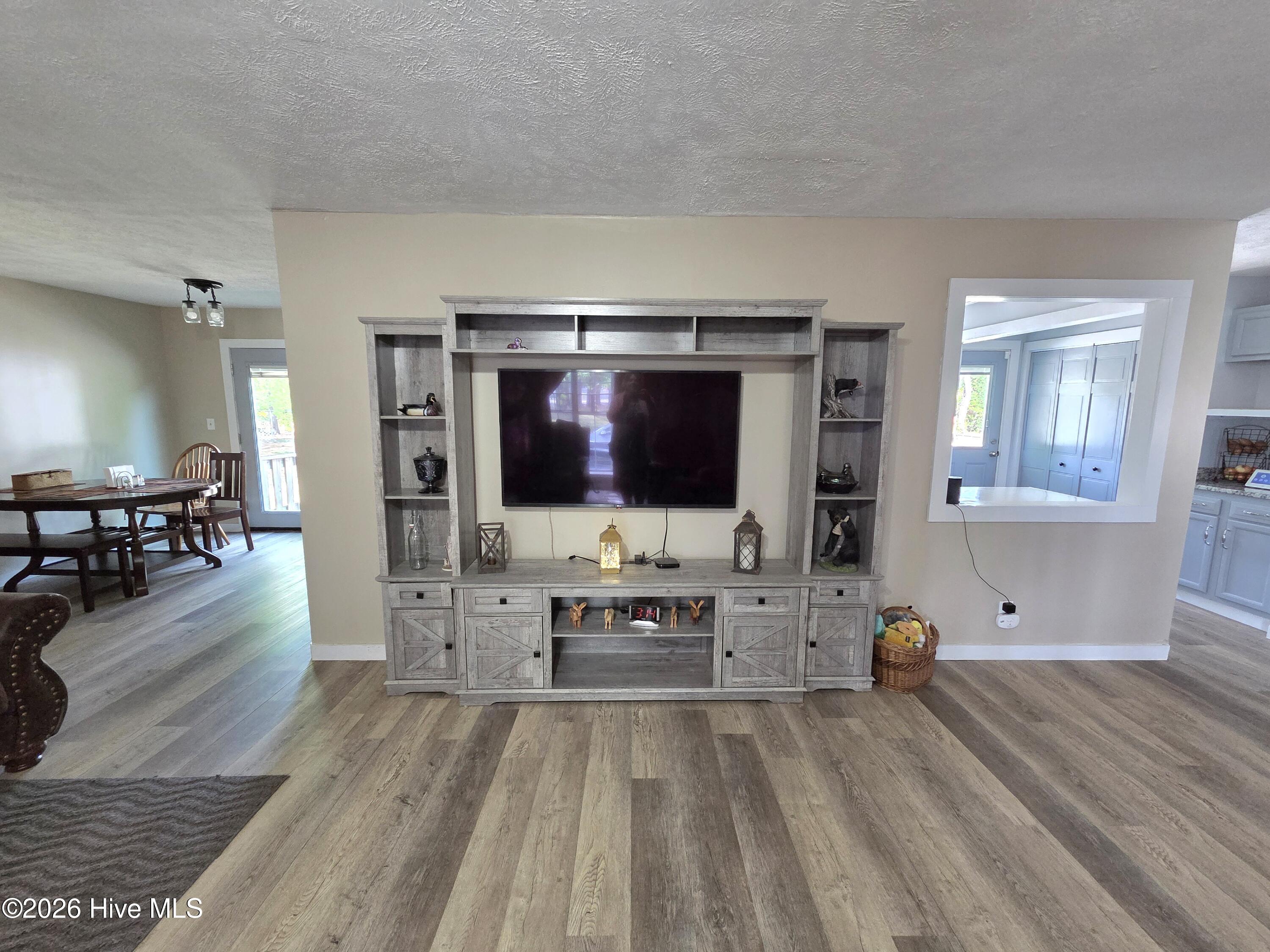 5841 Crestline Road Laurinburg, NC 28352 - Photo 3 of 29 20260408_151553