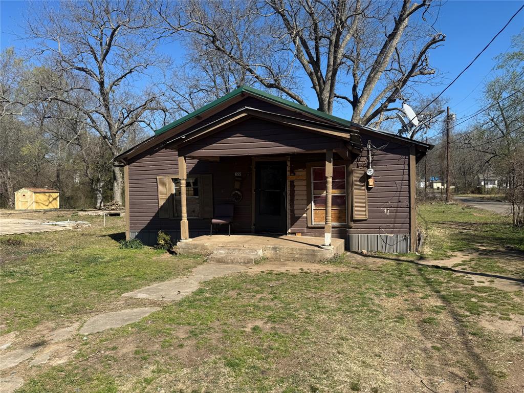 655 5th Street Southeast Paris, TX 75460 - Photo 2 of 3