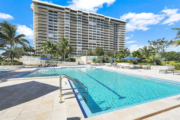 $2,400,000 | 1 Grove Isle Drive, Unit A1110, Miami, FL 33133