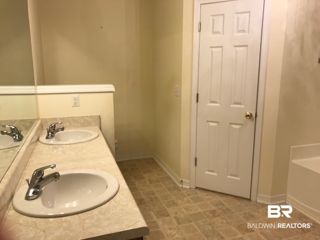 221 Scott Road Brewton, AL 36426 - Photo 10 of 18 Master Bath