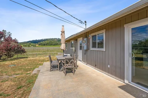 $565,000 | 1681 Oak Grove Drive, Redwood Valley, CA 95470