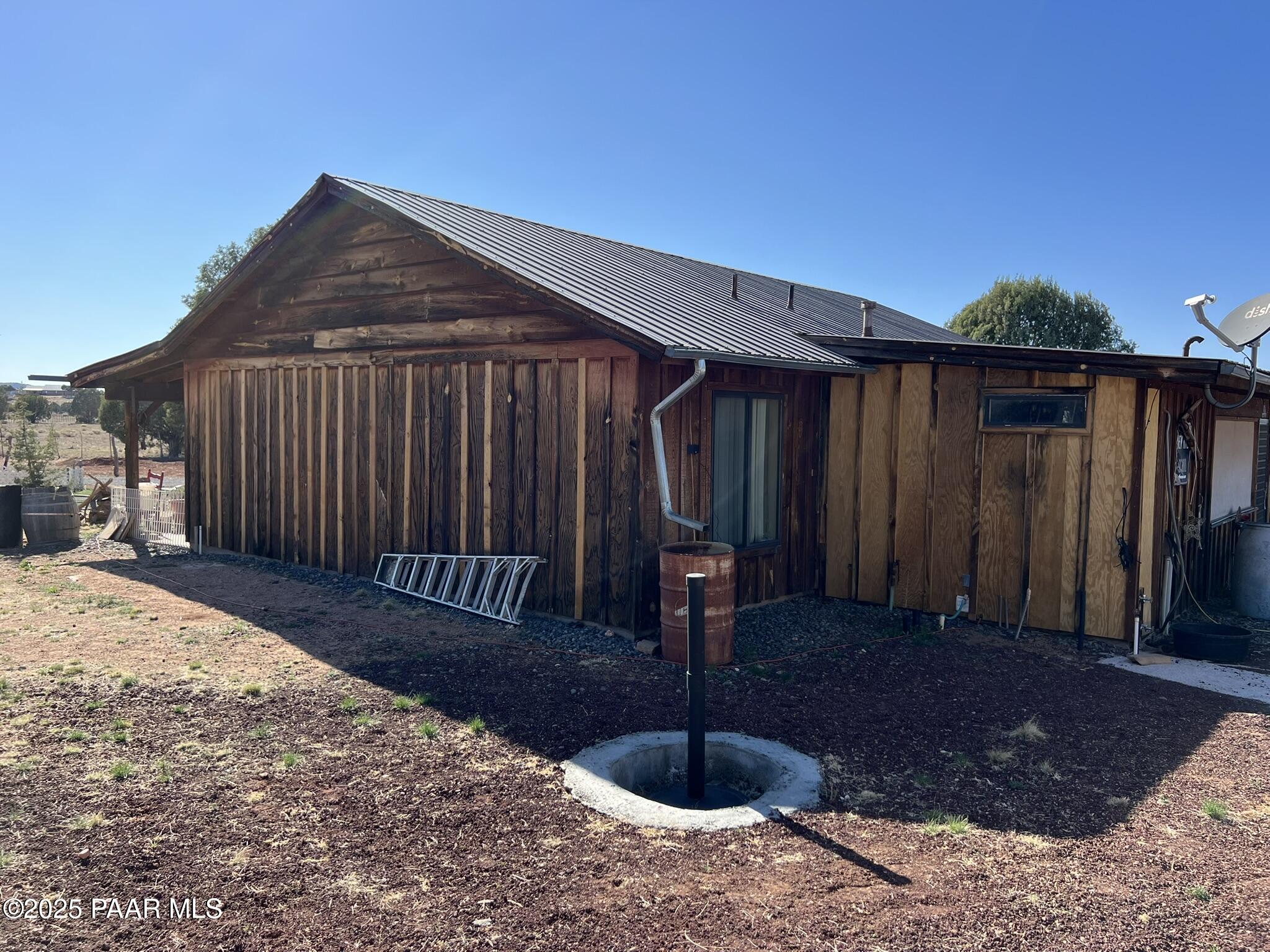 314 Bullock Road Ash Fork, AZ 86320 - Photo 24 of 33 a front view of a house