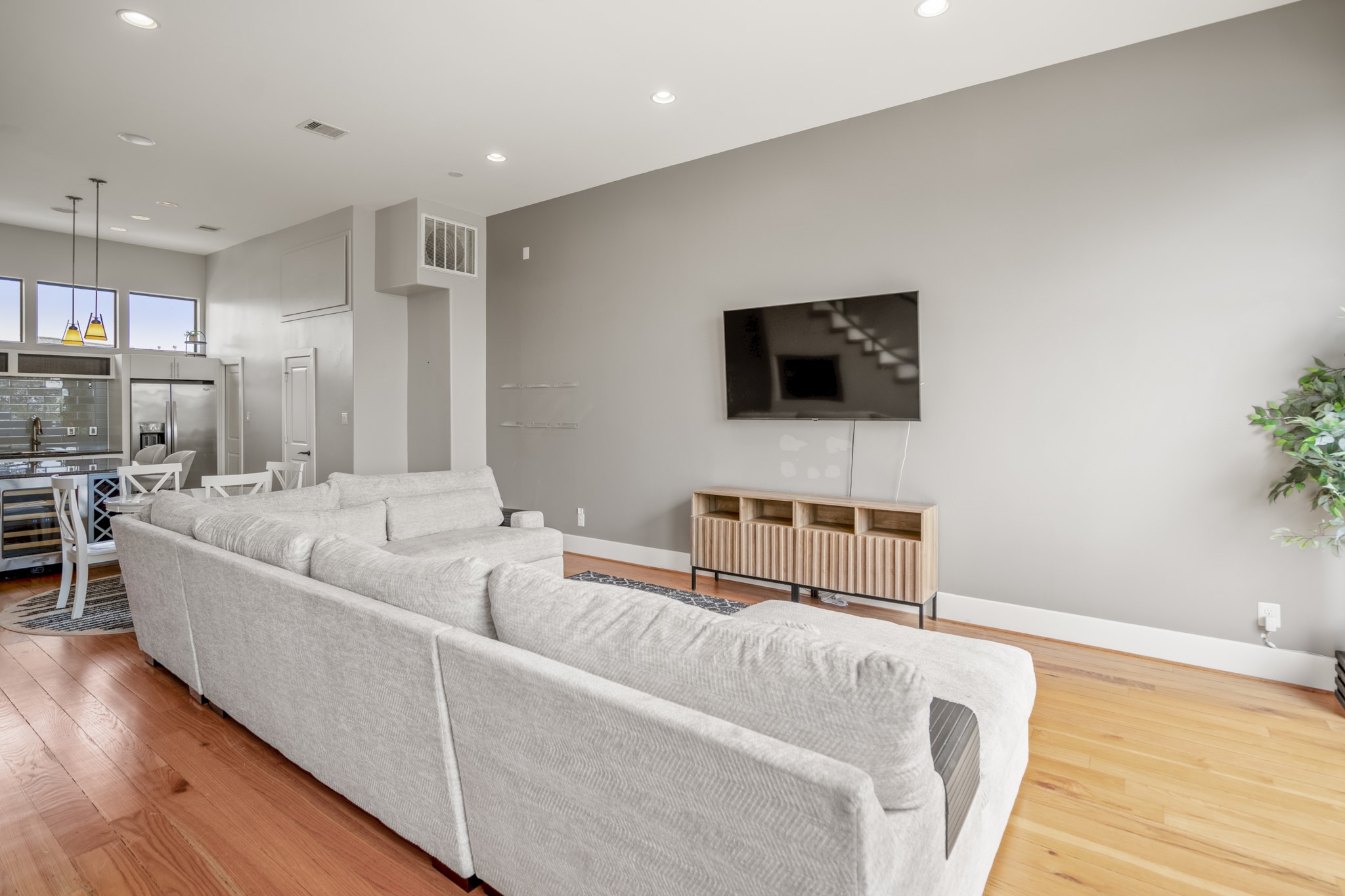 1310 West Dallas Street Houston, TX 77019 - Photo 26 of 50 a living room with furniture and a flat screen tv