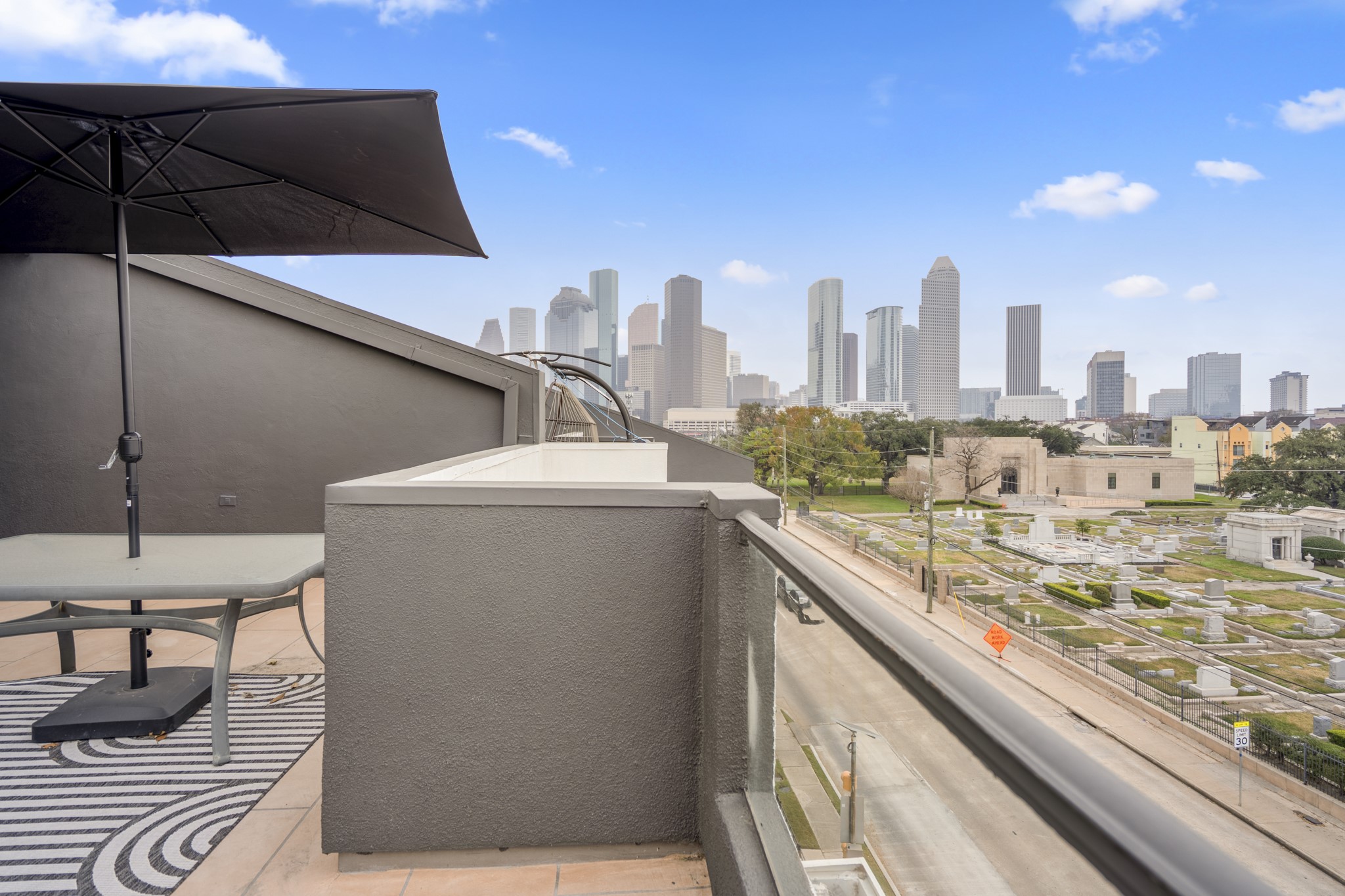 1310 West Dallas Street Houston, TX 77019 - Photo 44 of 50 a view of a terrace with sitting area