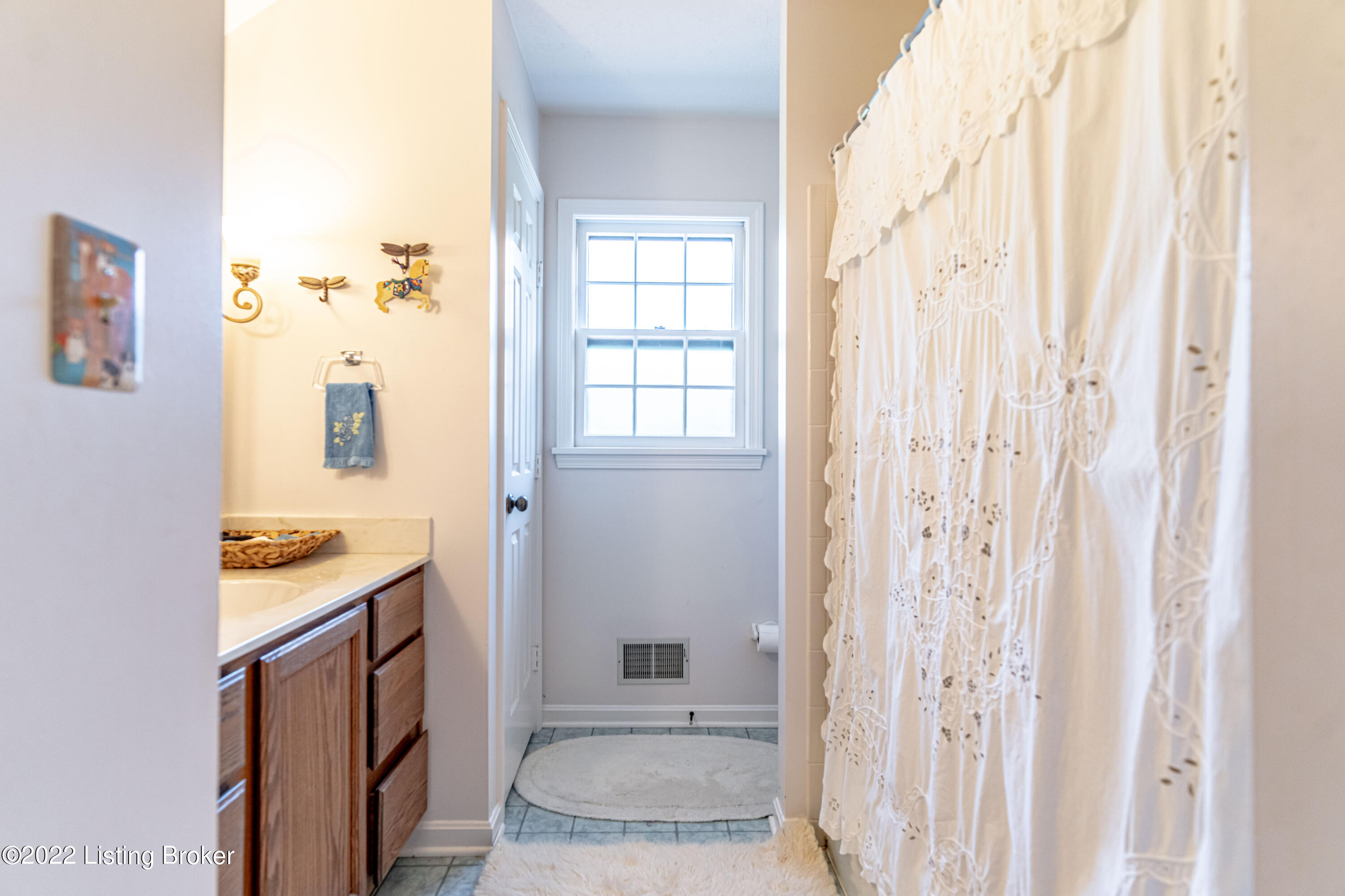 3696 Webb Road Simpsonville, KY 40067 - Photo 42 of 66 Bath