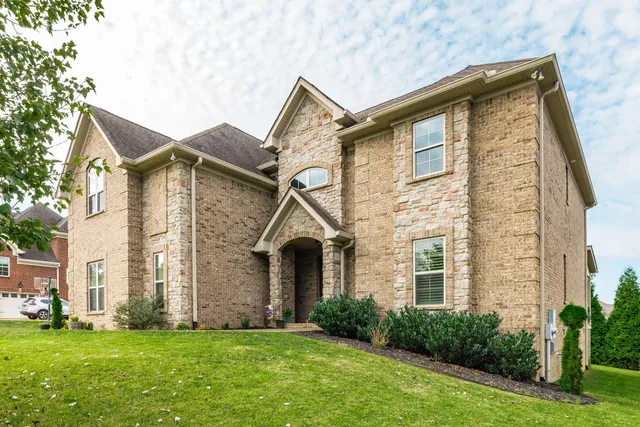 $850,000 | 349 Raintree Drive, Hendersonville, TN 37075