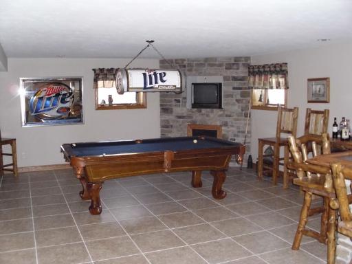 4174 River Ridge Sandwich, IL 60548 - Photo 13 of 16 a room with lots of tables and chairs