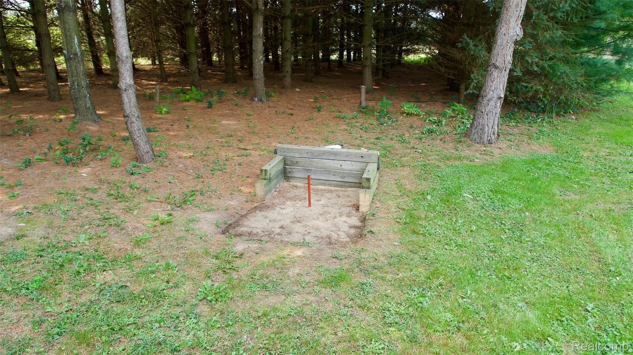 9810 Spicer Road Whitmore Lake, MI 48189 - Photo 37 of 53 IMG_0022.JPG