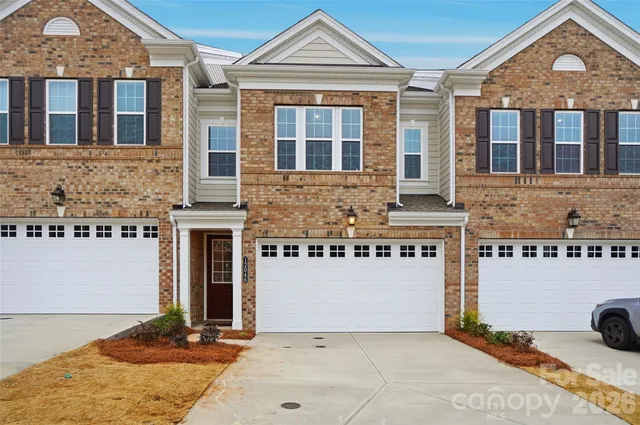 $689,990 | 12046 Lavinia Lane, Charlotte, NC 28277