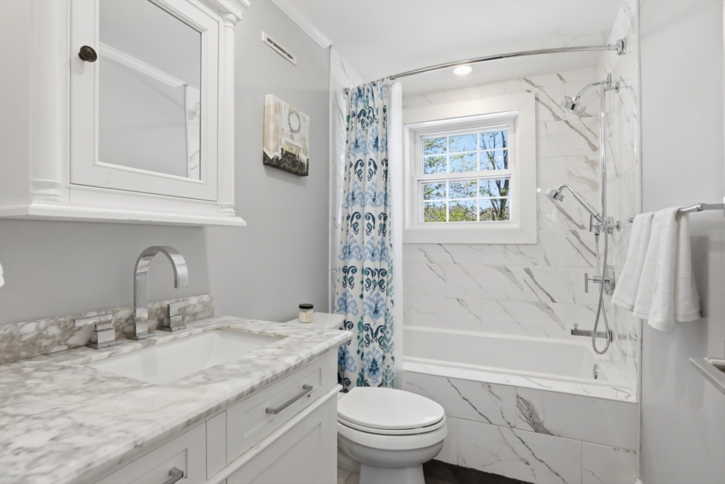 307 Cross Street Winchester, MA 01890 - Photo 13 of 42