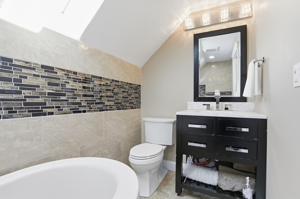 307 Cross Street Winchester, MA 01890 - Photo 25 of 42