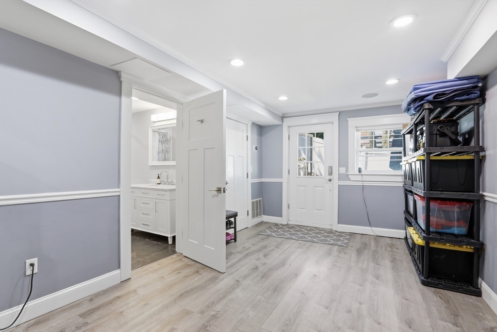 307 Cross Street Winchester, MA 01890 - Photo 32 of 42
