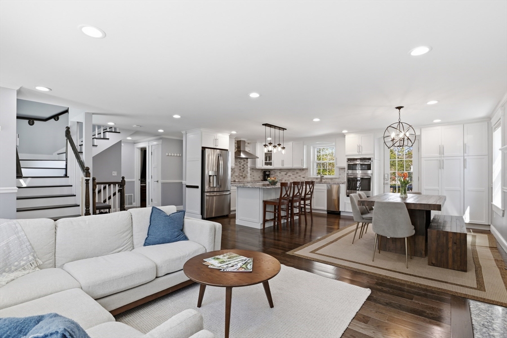 307 Cross Street Winchester, MA 01890 - Photo 6 of 42