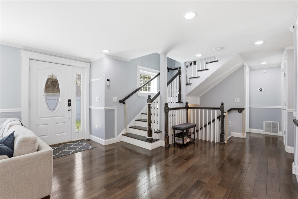 307 Cross Street Winchester, MA 01890 - Photo 10 of 42