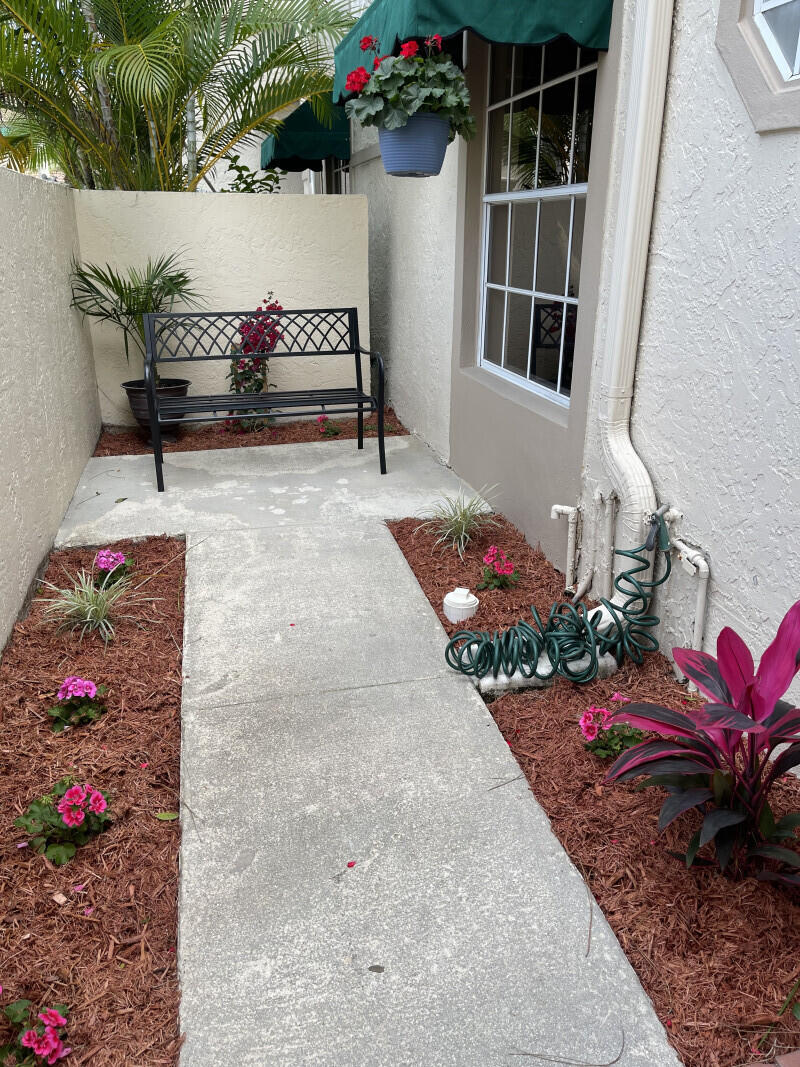 6685 Via Regina Boca Raton, FL 33433 - Photo 1 of 22 1