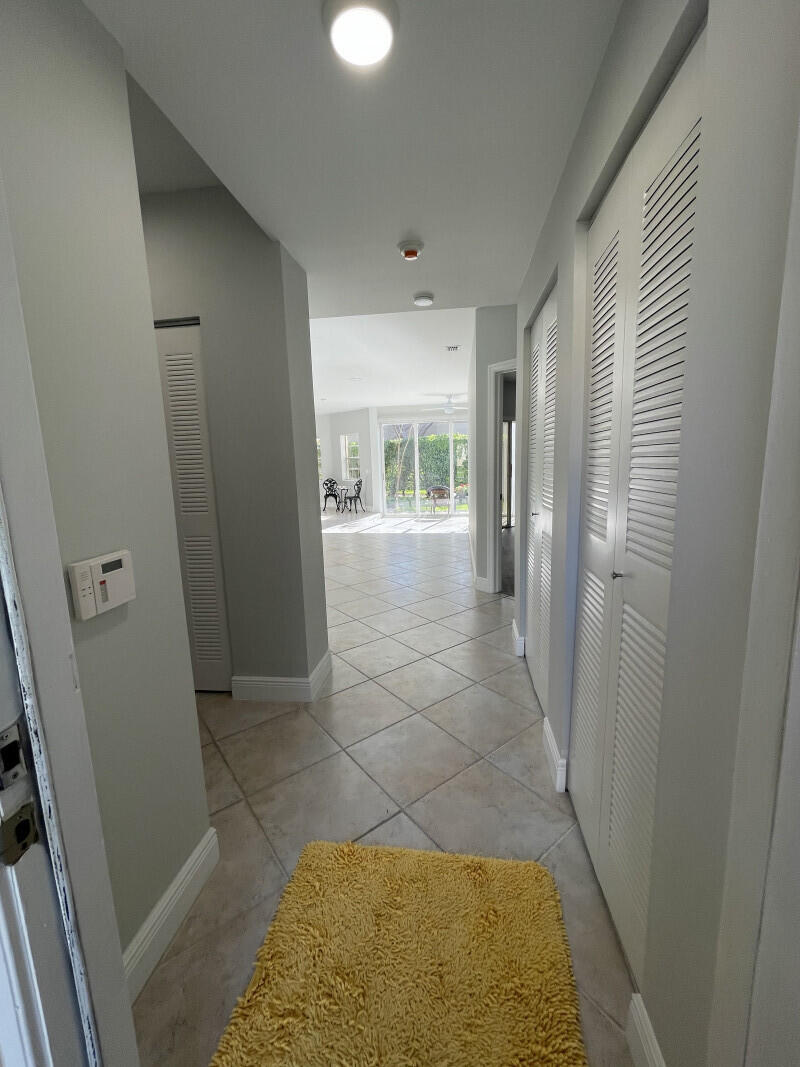 6685 Via Regina Boca Raton, FL 33433 - Photo 7 of 22 10