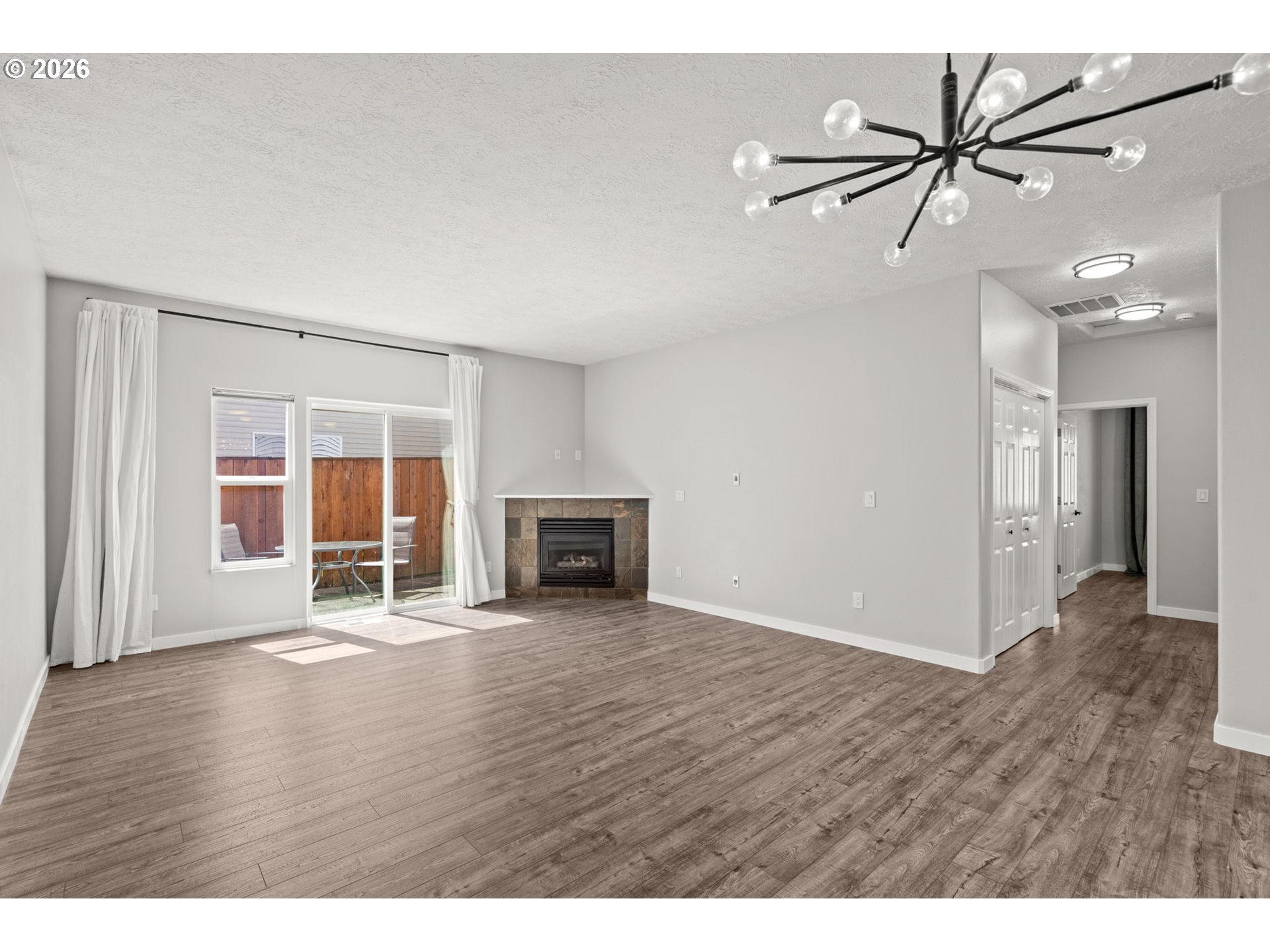 20392 Megan Lane Fairview, OR 97024 - Photo 11 of 37
