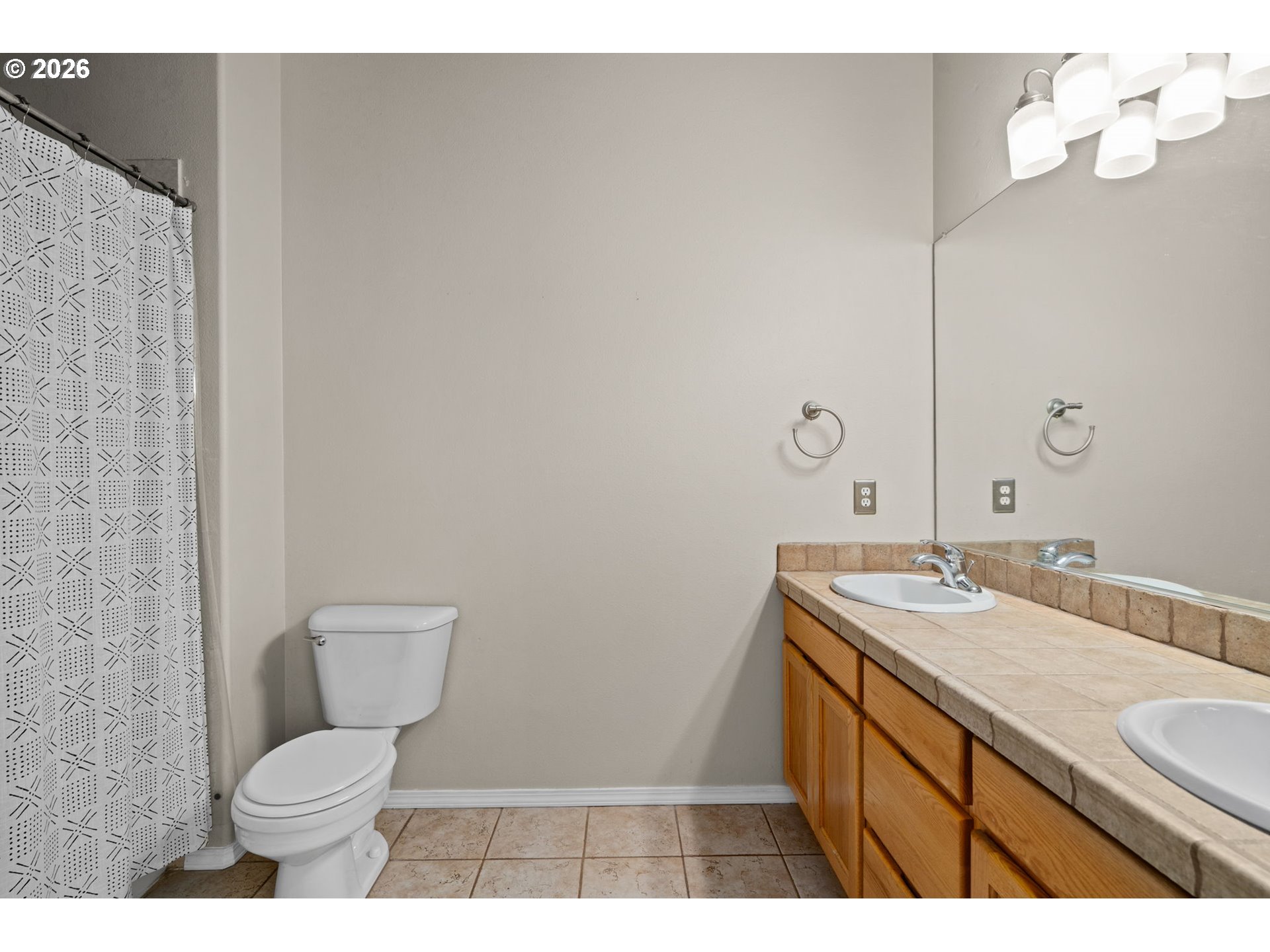 20392 Megan Lane Fairview, OR 97024 - Photo 27 of 37