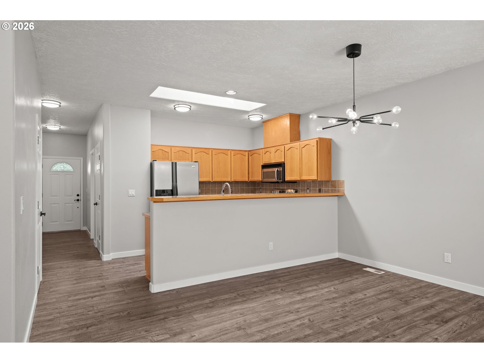 20392 Megan Lane Fairview, OR 97024 - Photo 4 of 37