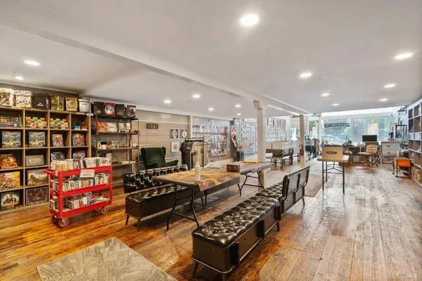 $1,700,000 | 106 West J Street, Benicia, CA 94510
