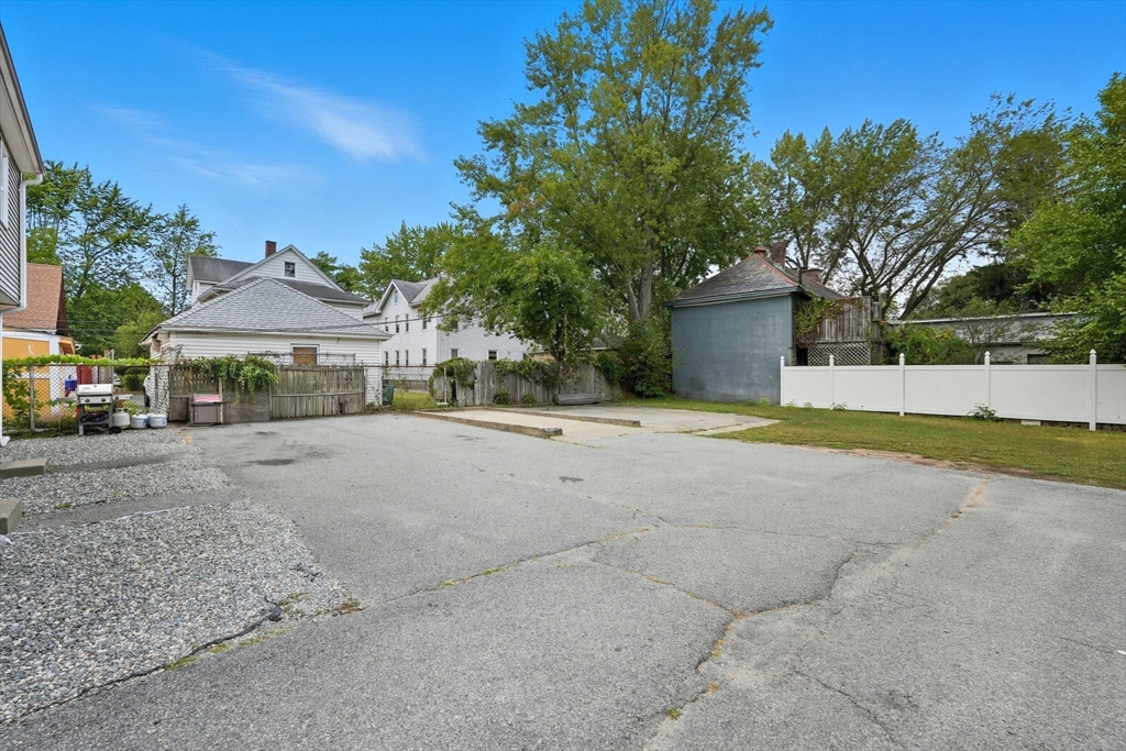 14-16 Gold Street Springfield, MA 01107 - Photo 32 of 33 Gallery Image 32