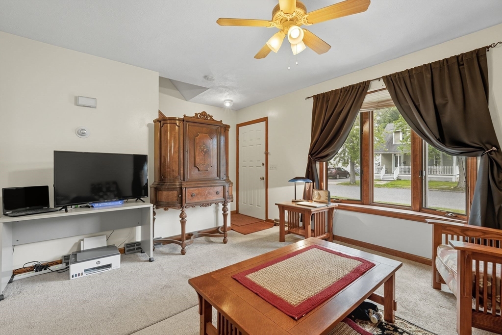14-16 Gold Street Springfield, MA 01107 - Photo 4 of 33 Gallery Image 4
