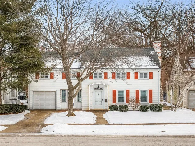 $214,900 | 2433 Oxford Street, Rockford, IL 61103