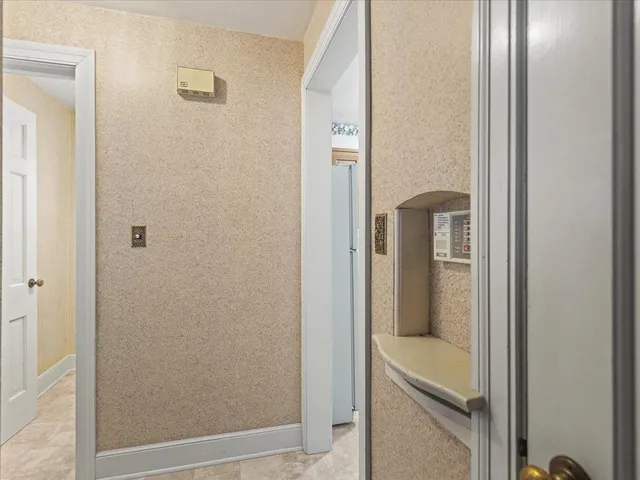 $214,900 | 2433 Oxford Street, Rockford, IL 61103