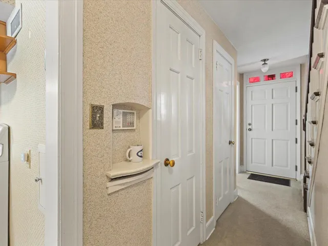 $214,900 | 2433 Oxford Street, Rockford, IL 61103