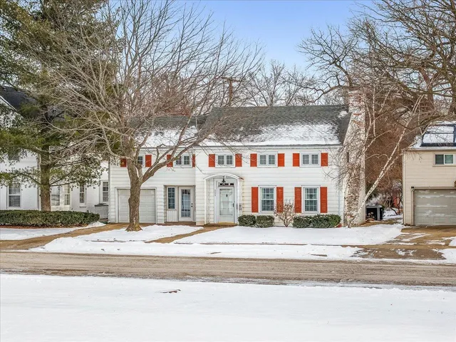 $214,900 | 2433 Oxford Street, Rockford, IL 61103