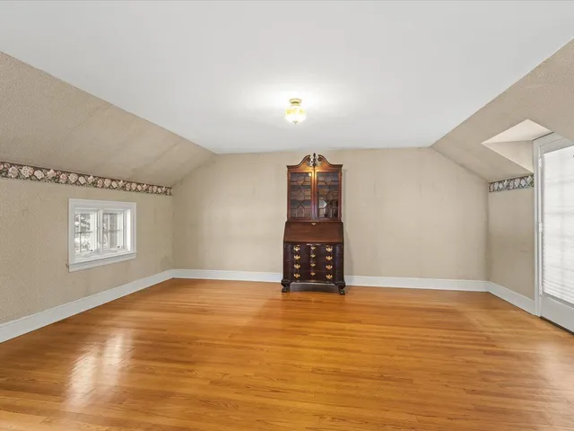 $214,900 | 2433 Oxford Street, Rockford, IL 61103