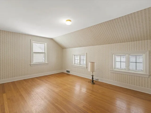 $214,900 | 2433 Oxford Street, Rockford, IL 61103