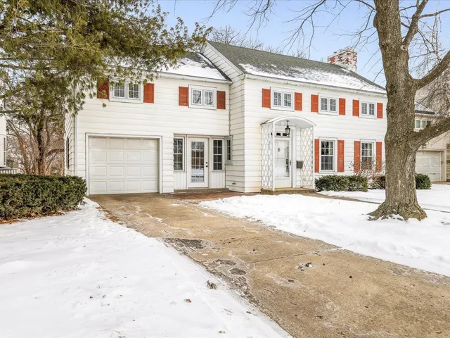 $214,900 | 2433 Oxford Street, Rockford, IL 61103