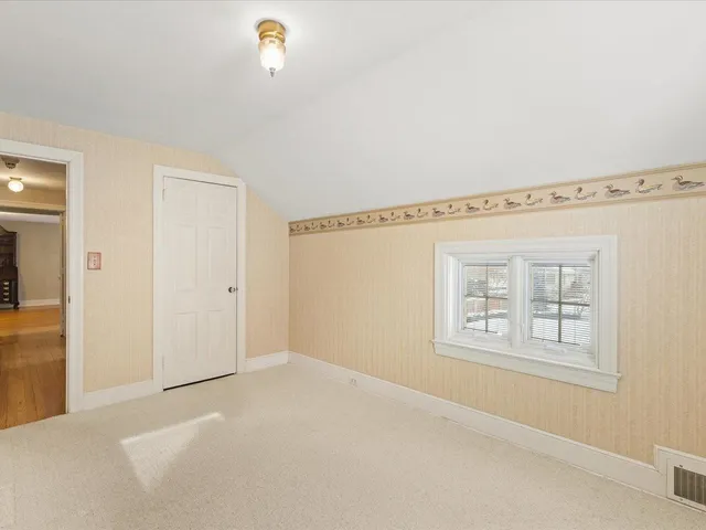 $214,900 | 2433 Oxford Street, Rockford, IL 61103