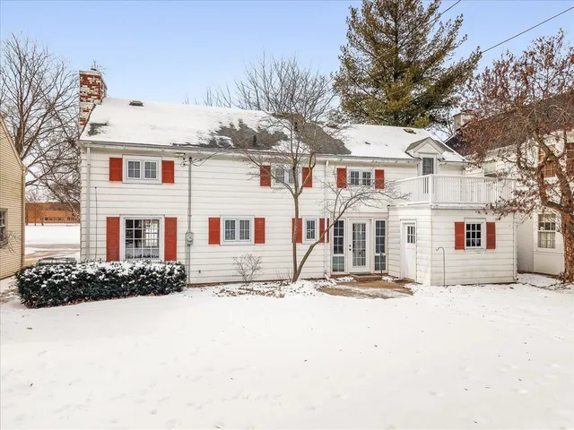 $214,900 | 2433 Oxford Street, Rockford, IL 61103