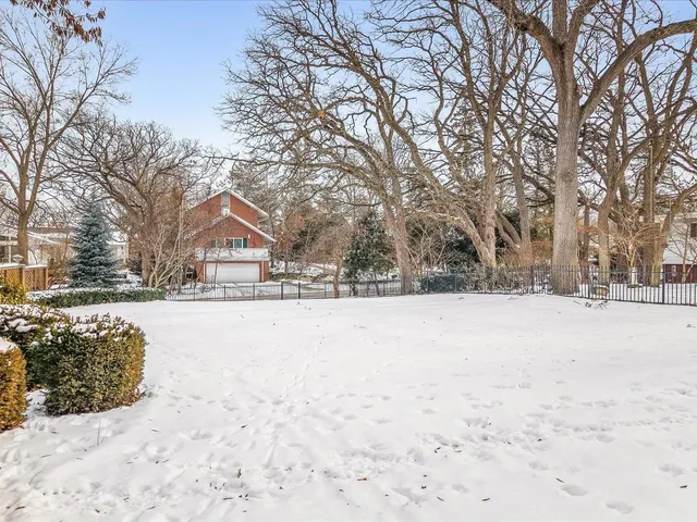 $214,900 | 2433 Oxford Street, Rockford, IL 61103