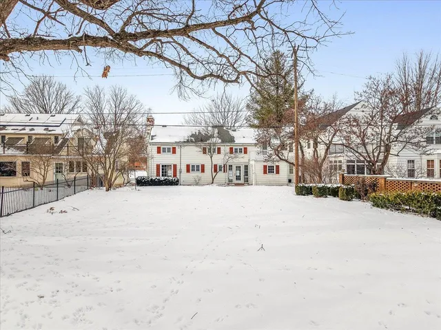 $214,900 | 2433 Oxford Street, Rockford, IL 61103