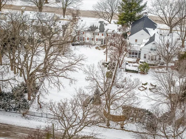 $214,900 | 2433 Oxford Street, Rockford, IL 61103