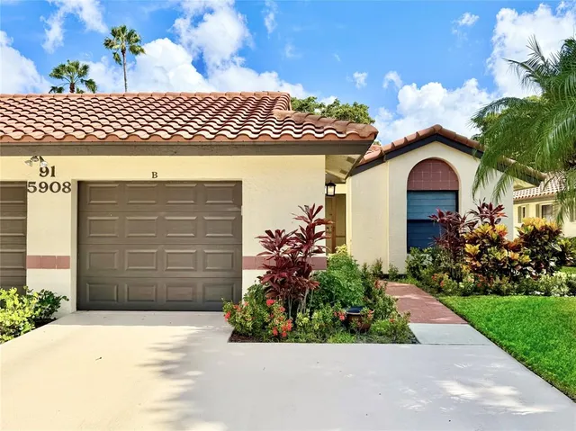 $399,000 | 5908 Sunswept Lane, Unit B, Boynton Beach, FL 33437
