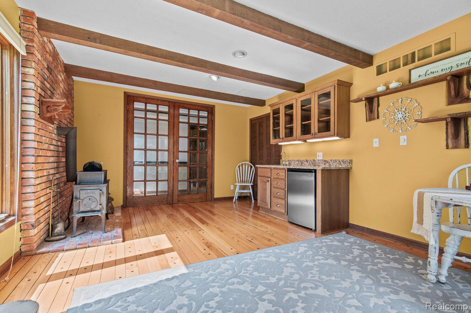 16121 Catalpa Ridge Holly, MI 48442 - Photo 6 of 38